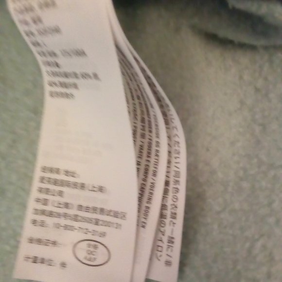 Hollister Cropped Hoodie - Picture 14 of 16